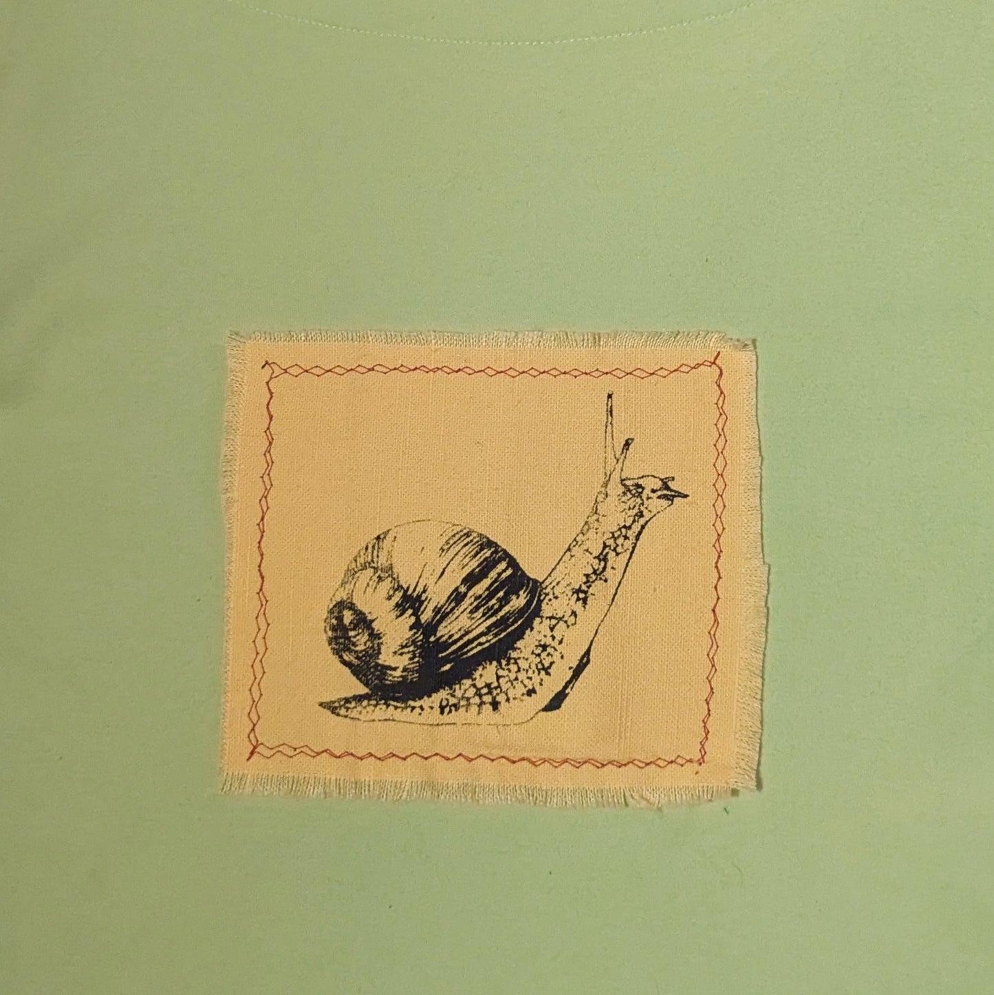 Women's Small Snail Patch Shirt