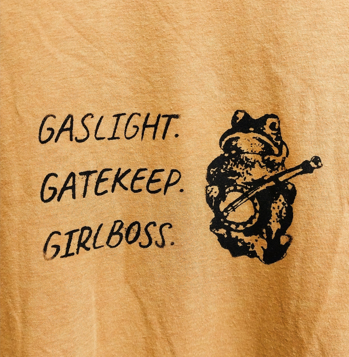 Gaslighting frog shirt XXL